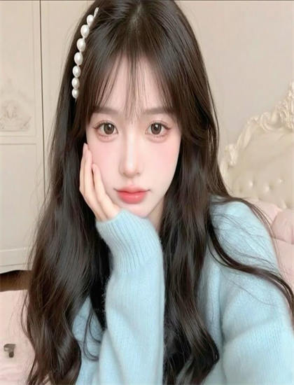 《花少团里有什么》不同导演版本比较必看的：艺术风格差异深入分析